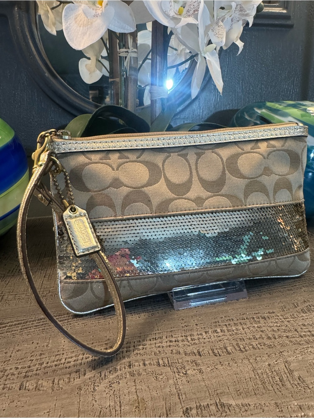 Coach Metallic Taupe Signature Sequin Large Wristlet w/ Hang Tag Fits Phone